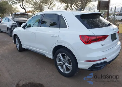 2022 Audi Q3 Premium 45 Tfsi S Line Quattro Tiptronic z USA, uszkodzony, nr VIN WA1DECF30N1007855